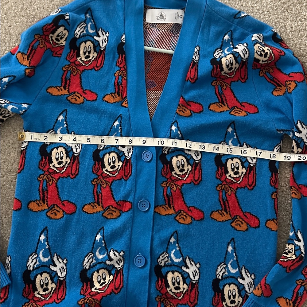 Sorcerer Mickey Cardigan - Picture 5 of 5
